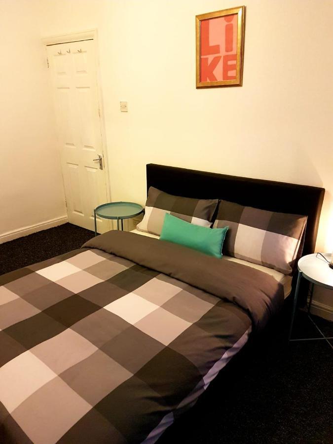 Budget House In Gants Hill Bed and Breakfast Ilford Buitenkant foto